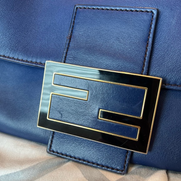 Fendi mama large leather baguette bag - Picture 8 of 15